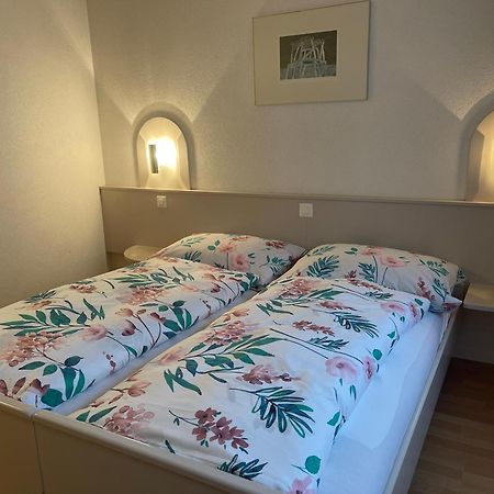 Hotel Les Berges Chippis Bagian luar foto
