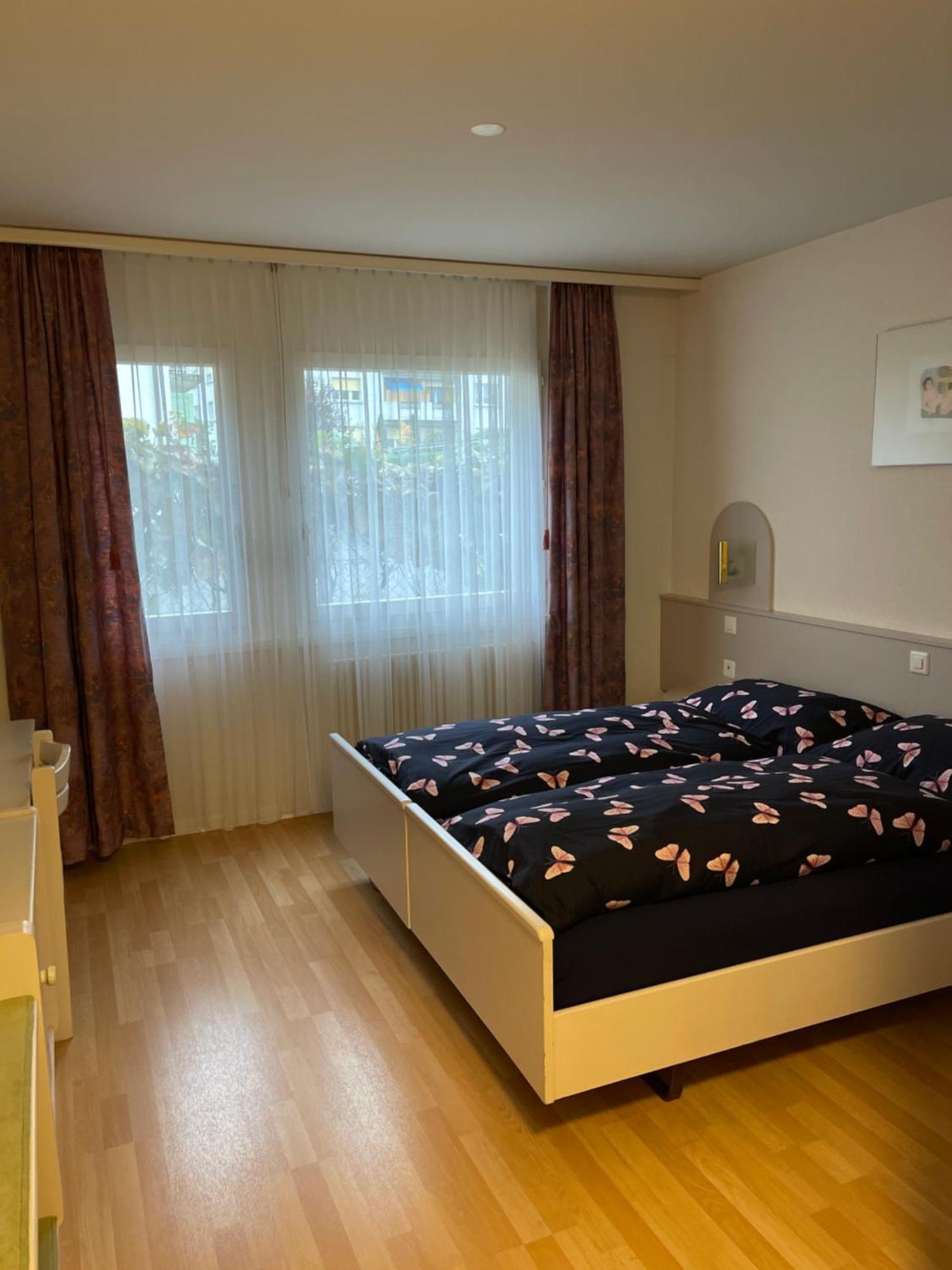 Hotel Les Berges Chippis Bagian luar foto